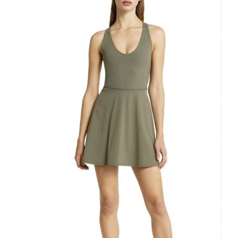 Outdoor Voices Womens Volley Dress Green Large Tennis Built-In Shorts Pockets